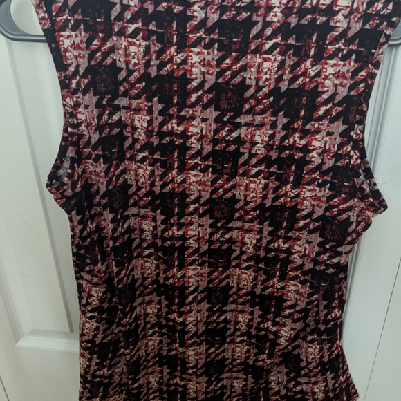 Top - Picture 3 of 3